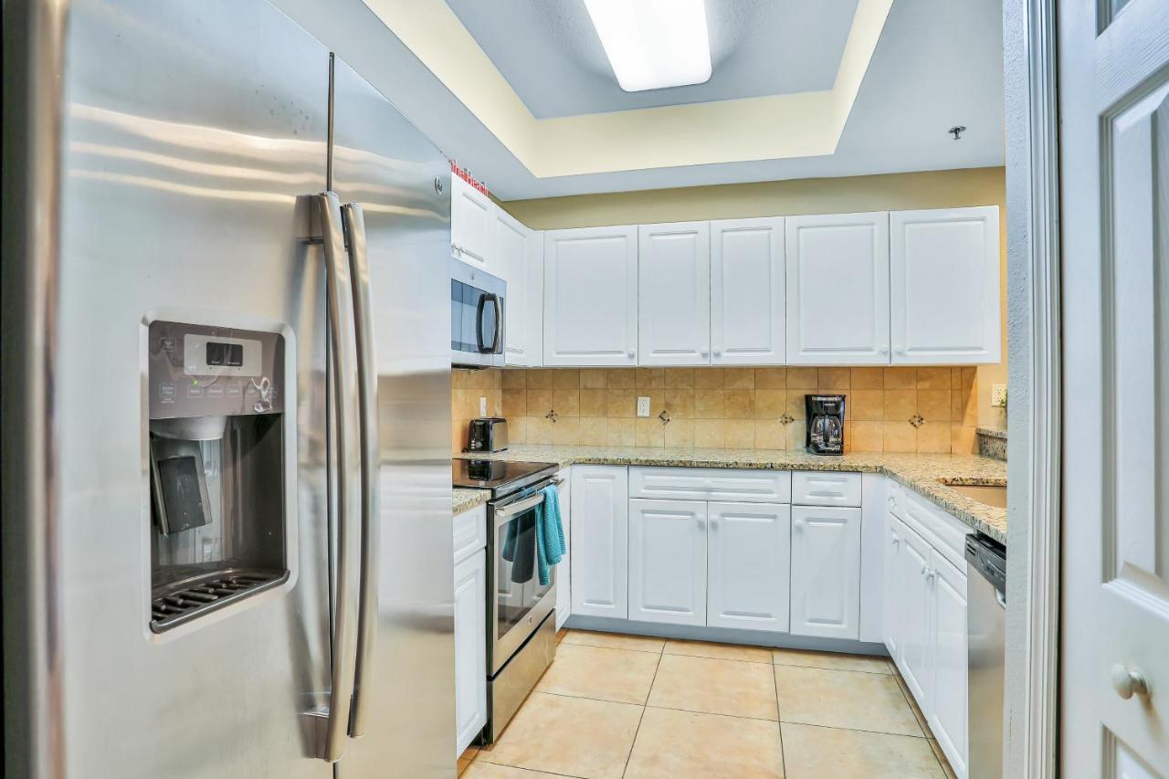 Oceanwalk Condos Bethune Beach Extérieur photo