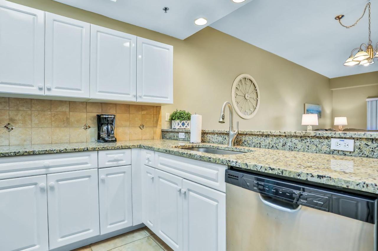 Oceanwalk Condos Bethune Beach Extérieur photo